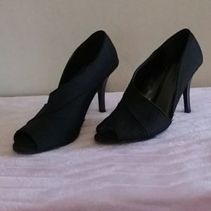 Sexy Black Pumps